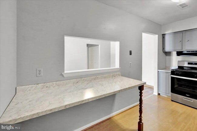 Photo - 2900 State Hill Rd Unit I-11