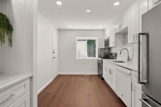 Photo - 47 Bayberry Dr Unit 2