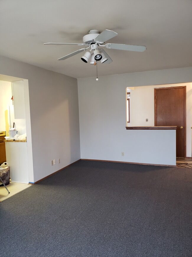 Sala de estar - 401 Cheviot Chase Unidad #1