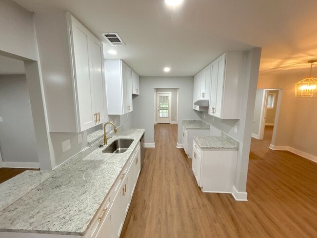 Photo - 1326 Whitewater Rd