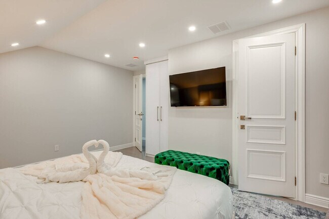 Photo - 2135 Rosemont Dr Unit SI ID1507231P