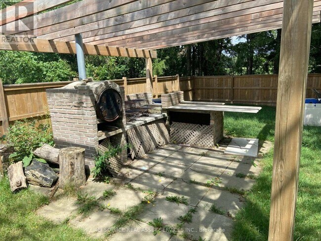 Photo - 14310 Ilderton Rd