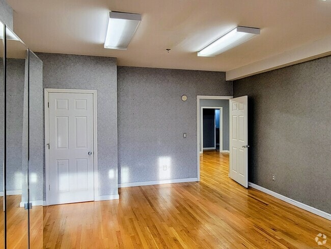Building Photo - 234 E Main St Unit 2 Rental