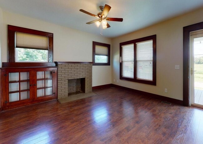 Photo - 4390 Erwin Hwy