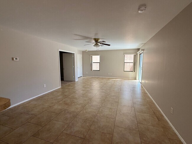 13013 W Mauna Loa Ln