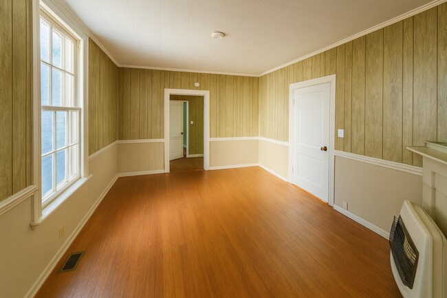 Photo - 2128 Jeff Davis St
