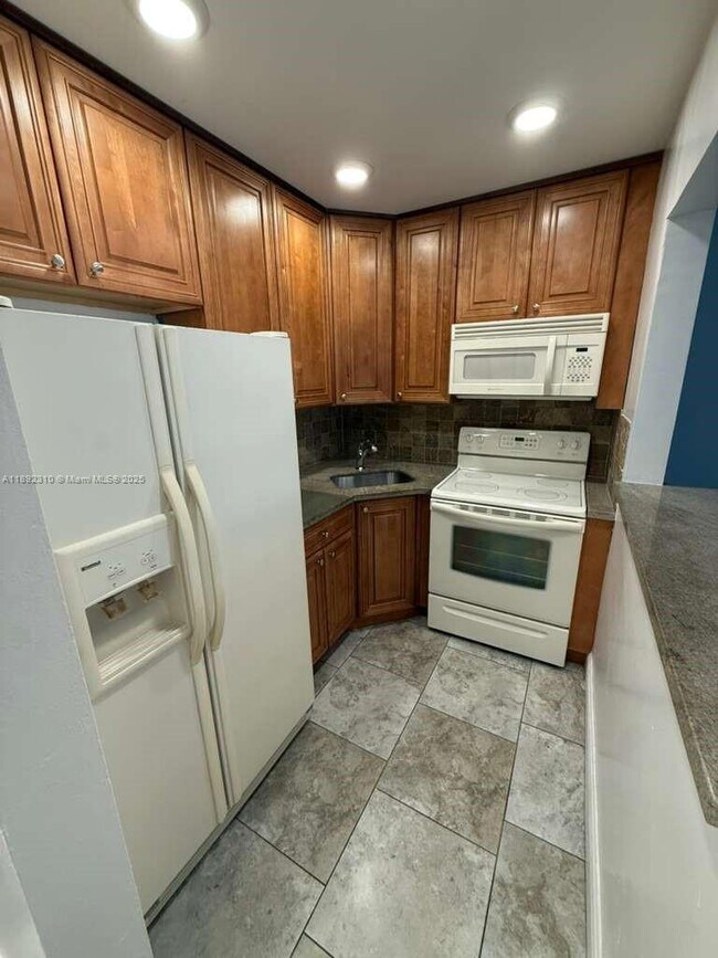 Photo - 280 S Cypress Rd Unit 303