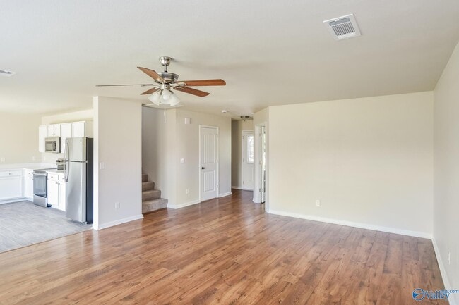 Photo - 123 Fire Fly Ln