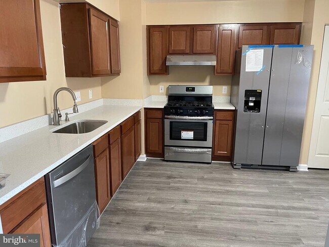 Photo - 6605 Huntshire Dr