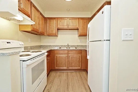 Photo - 142 Sundridge Dr