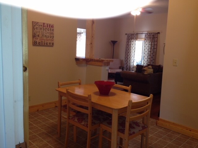 Dining room - 908 S Jefferson St