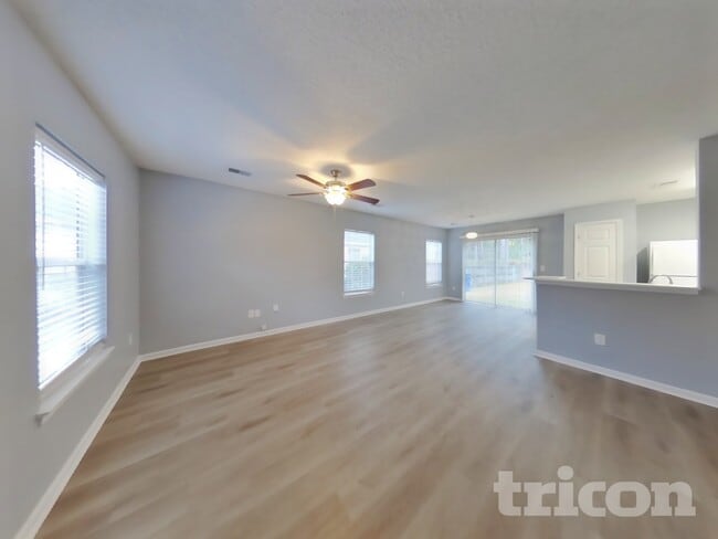 Photo - 156 Springway Dr