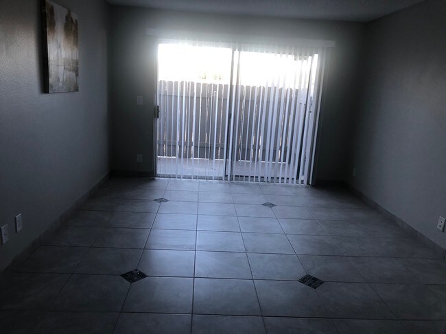 Photo - 12711 Branford St Unidad 101F