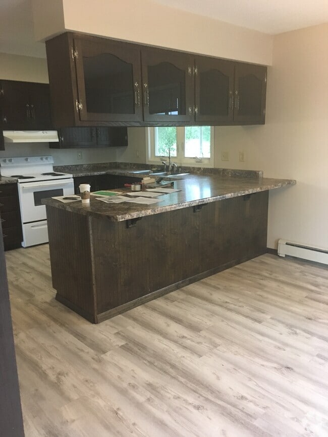 Building Photo - 2305 Ash Ave Nw Unit 2305A Rental