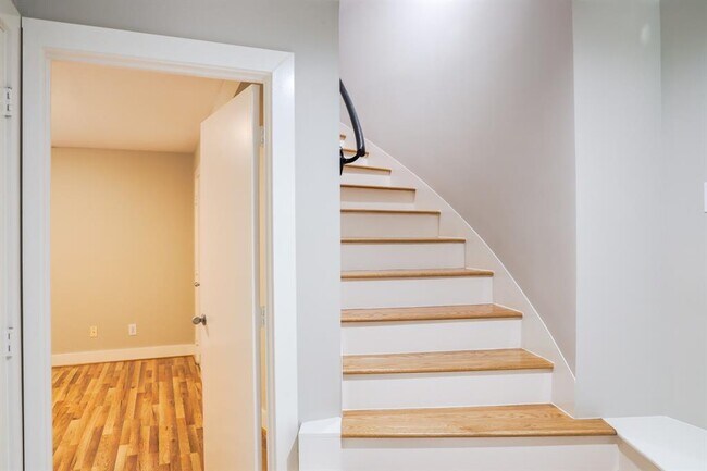 Photo - 1606 Park St