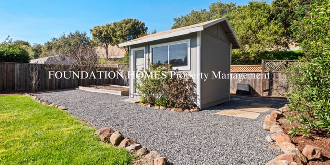 Photo - 151 Kenwood Ct