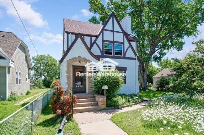 Building Photo - 3938 N Lyndale Ave Rental