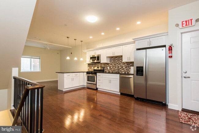 Building Photo - 1802 E Huntingdon St Unit 1 Rental