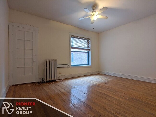 Photo - 2882 N Clark St Unit 1
