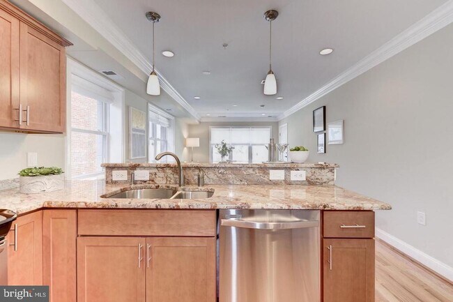 Photo - 5511 Colorado Ave NW Unidad 402