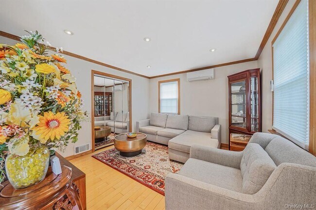 Photo - 508 Chamberlin St