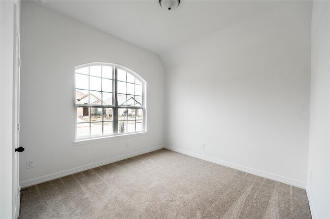 Photo - 5822 Westwood Shr Dr