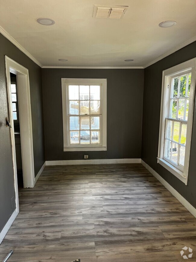 Building Photo - Beautiful Brick 3 Bedroom Home in Bossier ...