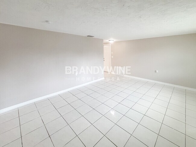 Photo - 5621 Quist Dr