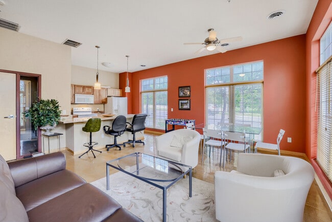 Photo - 2850 Cedar Ave S Unit 202