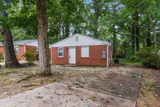 Photo - 415 Hobson St