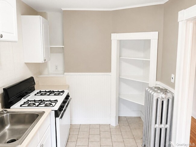 Photo - 115 Vineyard Ave Unit B