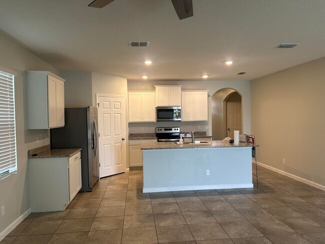 Photo - 6270 NW Regent St