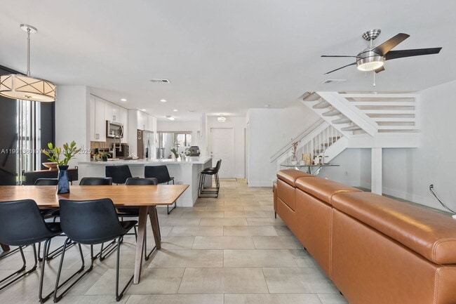 Photo - 11389 NW 87th Ave