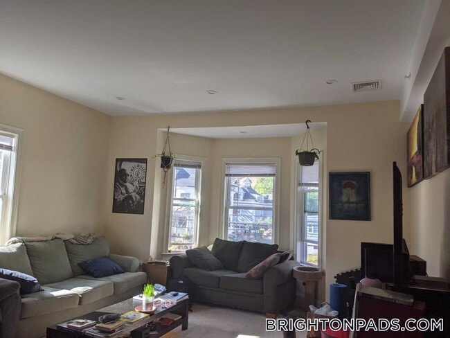 Photo - 7 Sparhawk St Unit 2
