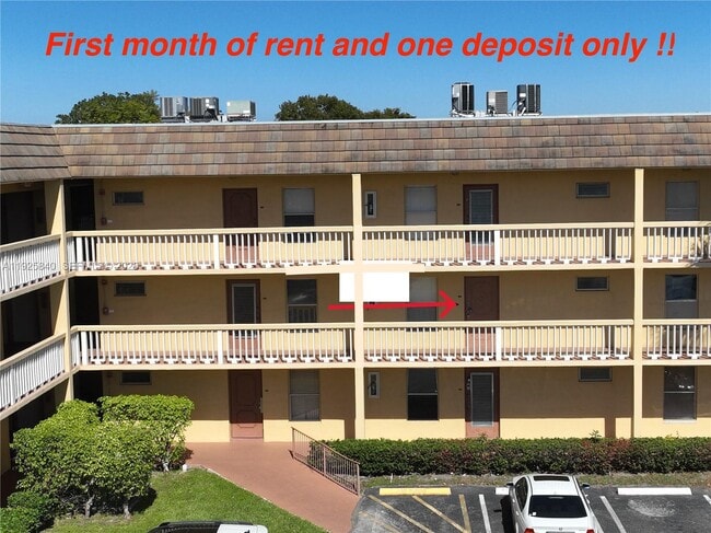 Building Photo - 5961 NW 61st Ave Unit 208