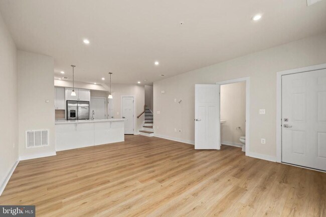 Photo - 1733 Dunnington Pl