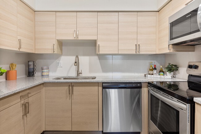Building Photo - Portola West McDowell Rental