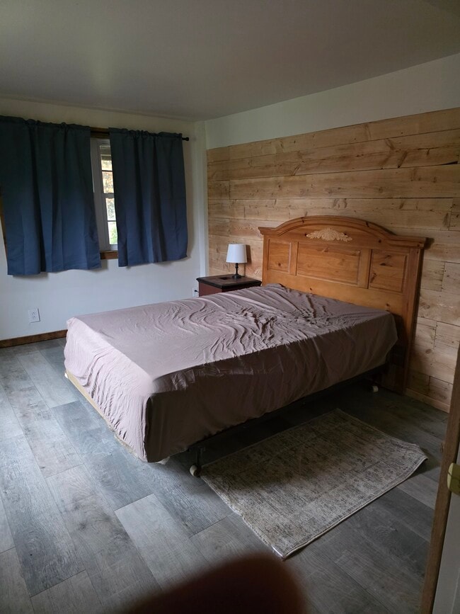 Bed 2 - 11141 US-62 Unit Portage