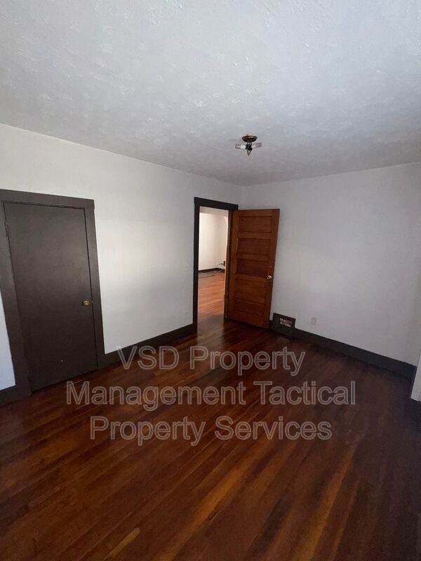 Photo - 2907 Oakwood Ave Unidad #1