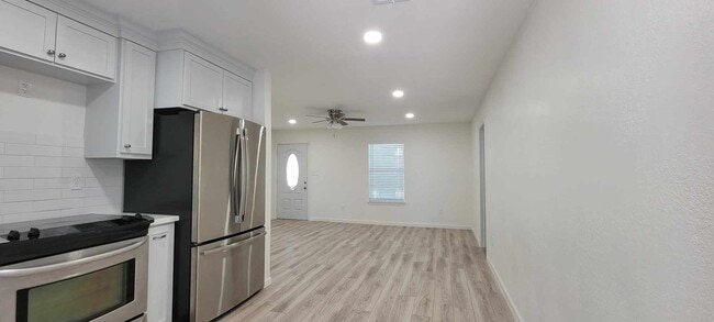 Photo - 7409 Valeda Dr