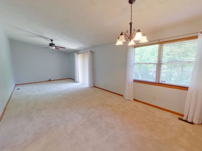 Photo - 650 S Highland Dr