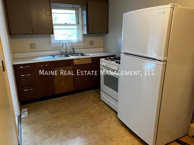 Building Photo - 36 Sanford St Unit 6 Rental