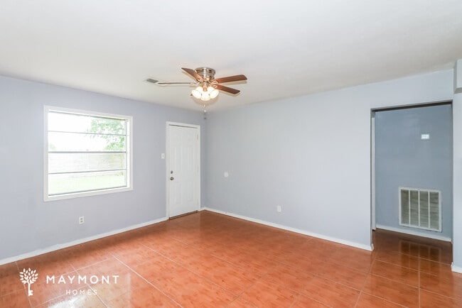 Photo - 7126 Kings Dr