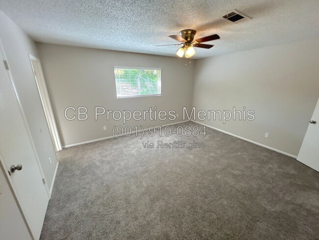 Photo - 2219 Goldbrier Ln
