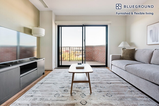 Photo - 2500 Clarendon Blvd Unidad FL8-ID1167