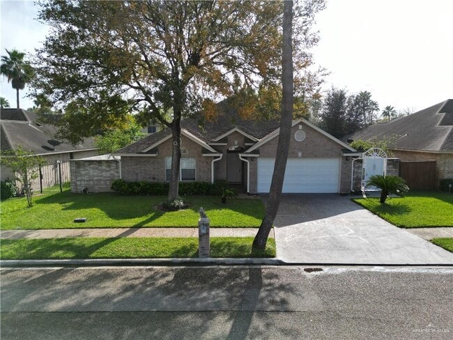 Building Photo - 3308 San Benito St Rental