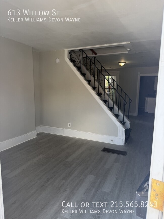 Photo - 613 Willow St
