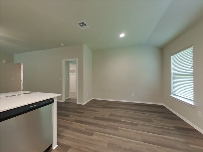 Photo - 254 Cumberland Forest Dr