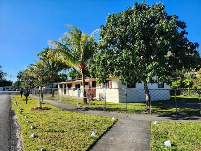 Photo - 11120 NW 6th Ave Unit 11120