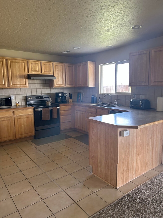 Photo - 218 Rose Lake